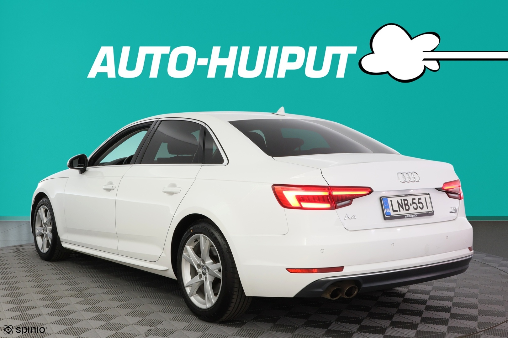 Audi A4 2016, photo 4/31