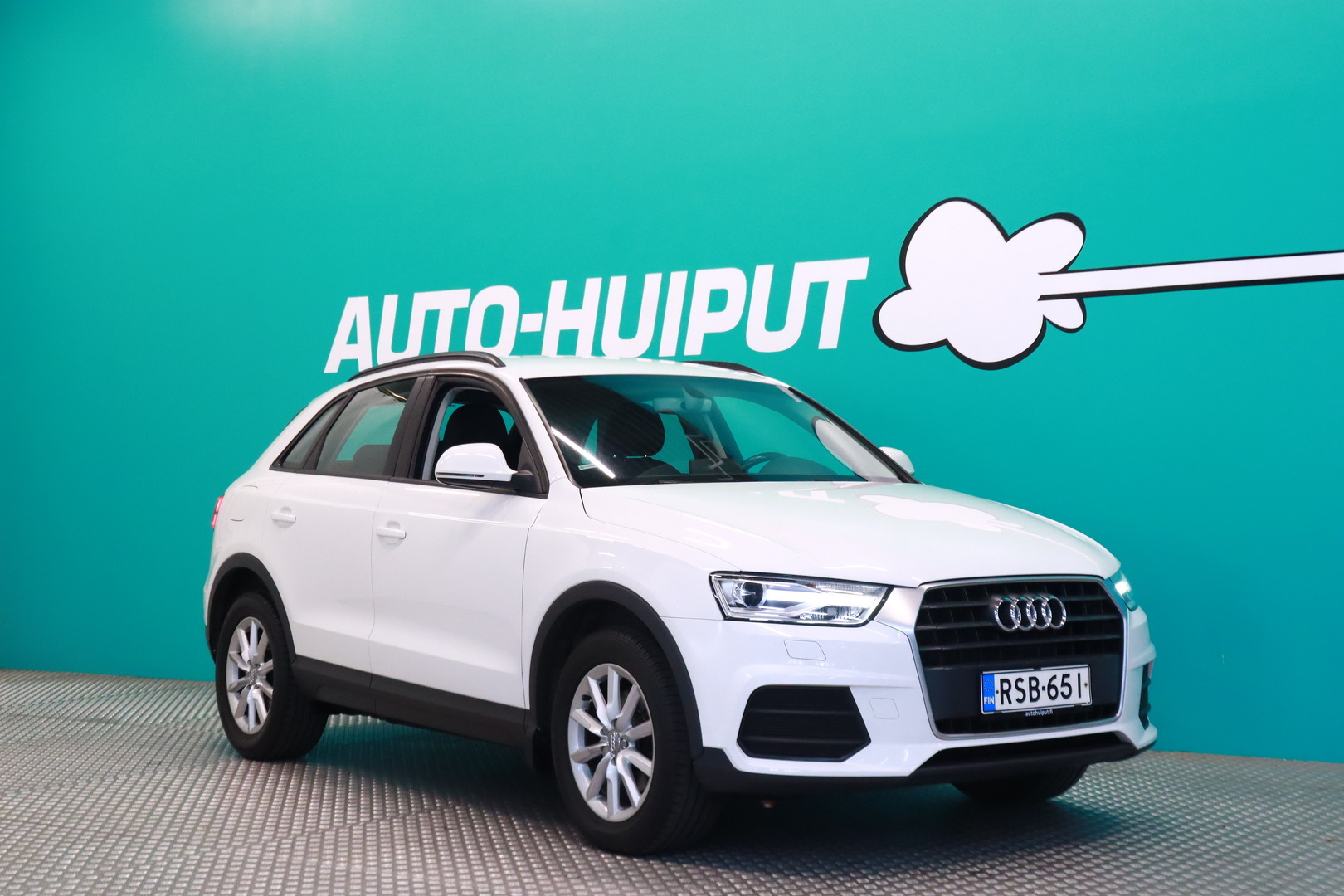 Audi - Q3