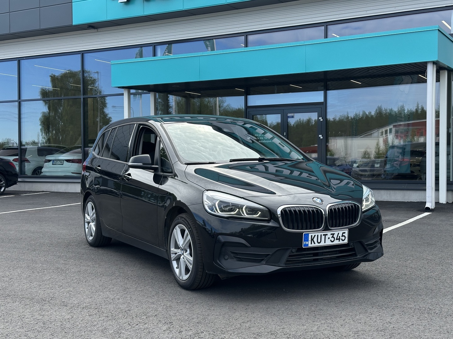 Auto BMW 218