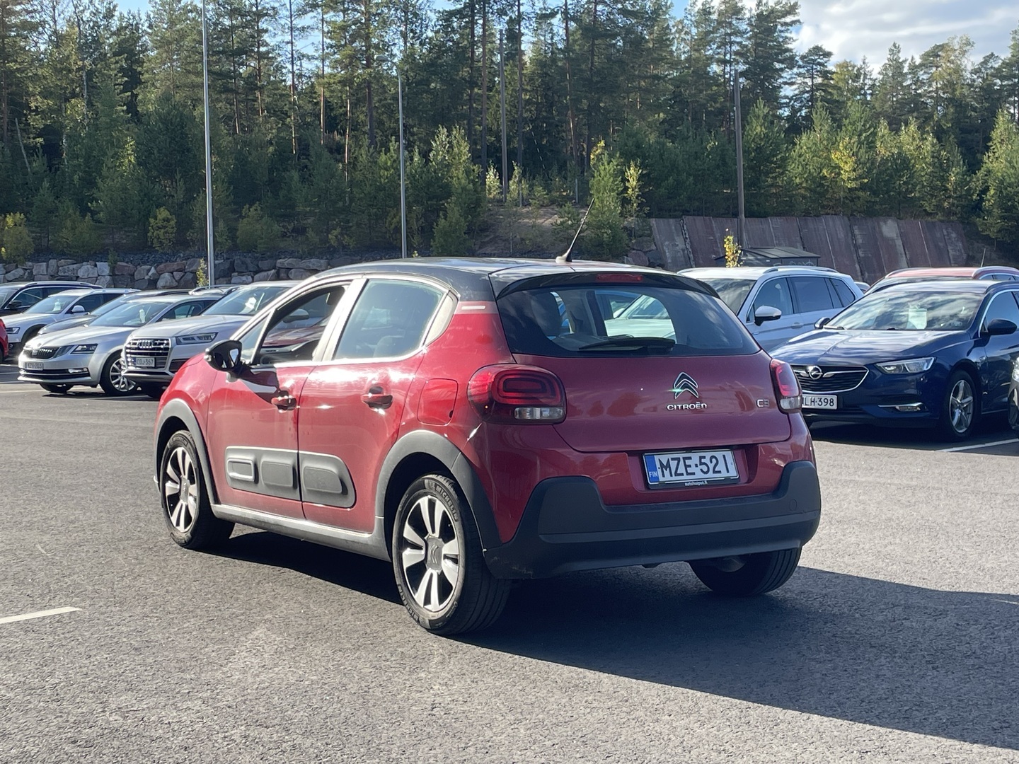 Citroen C3 PureTech 110 Shine Autom. 2020, kuva 3/14