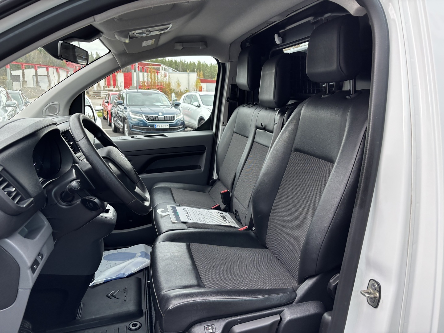 Citroen Jumpy BlueHDi 180 XL EAT8 Aut. 2019, bild 5/7