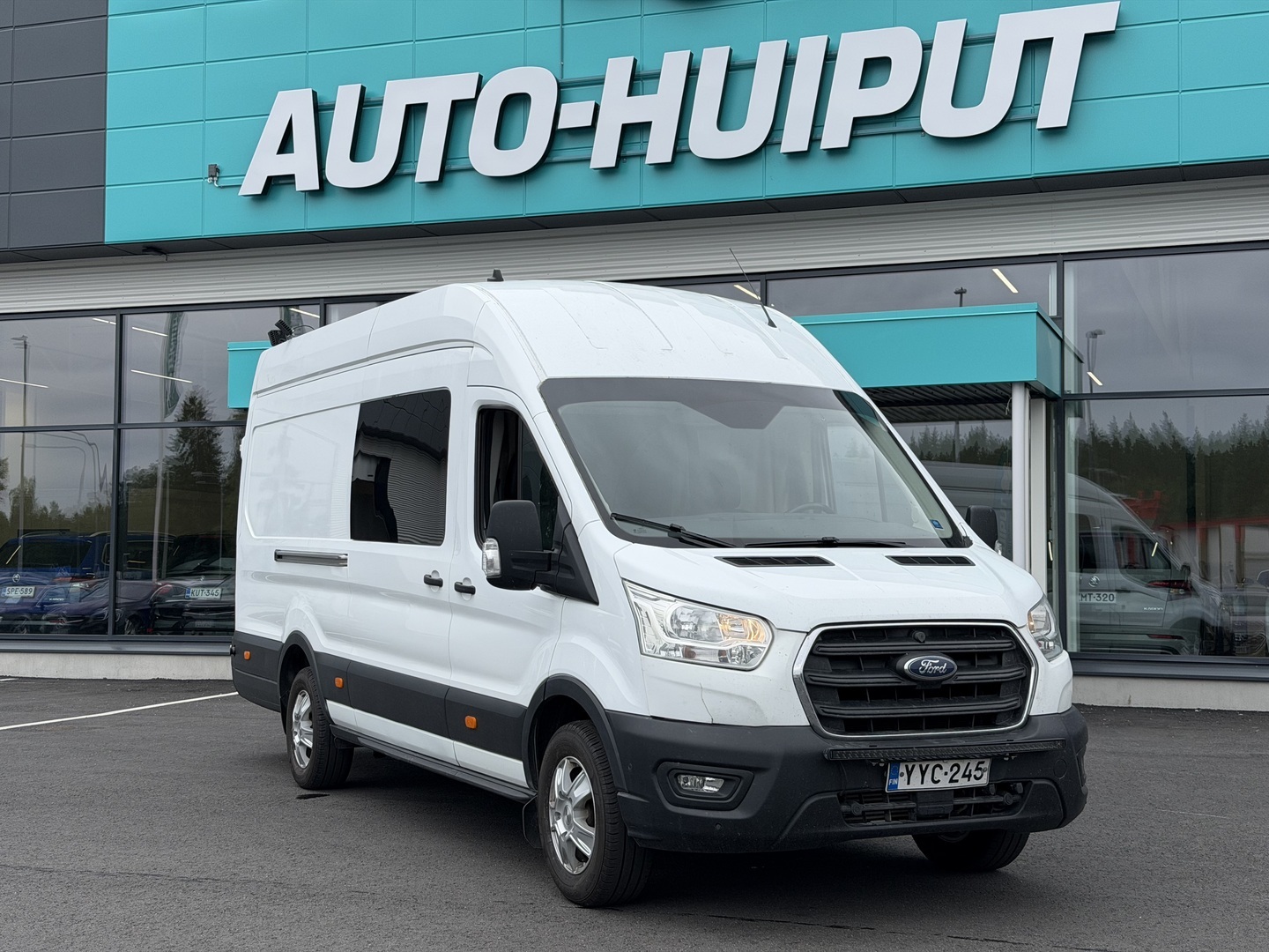 Auto Ford Transit