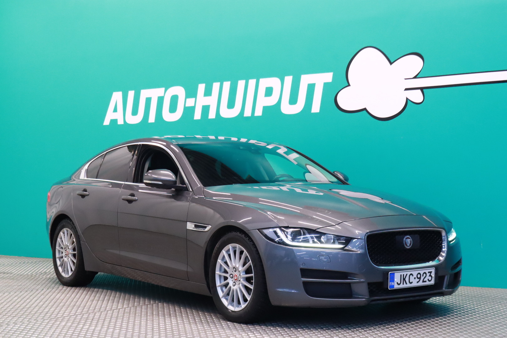 Jaguar - XE