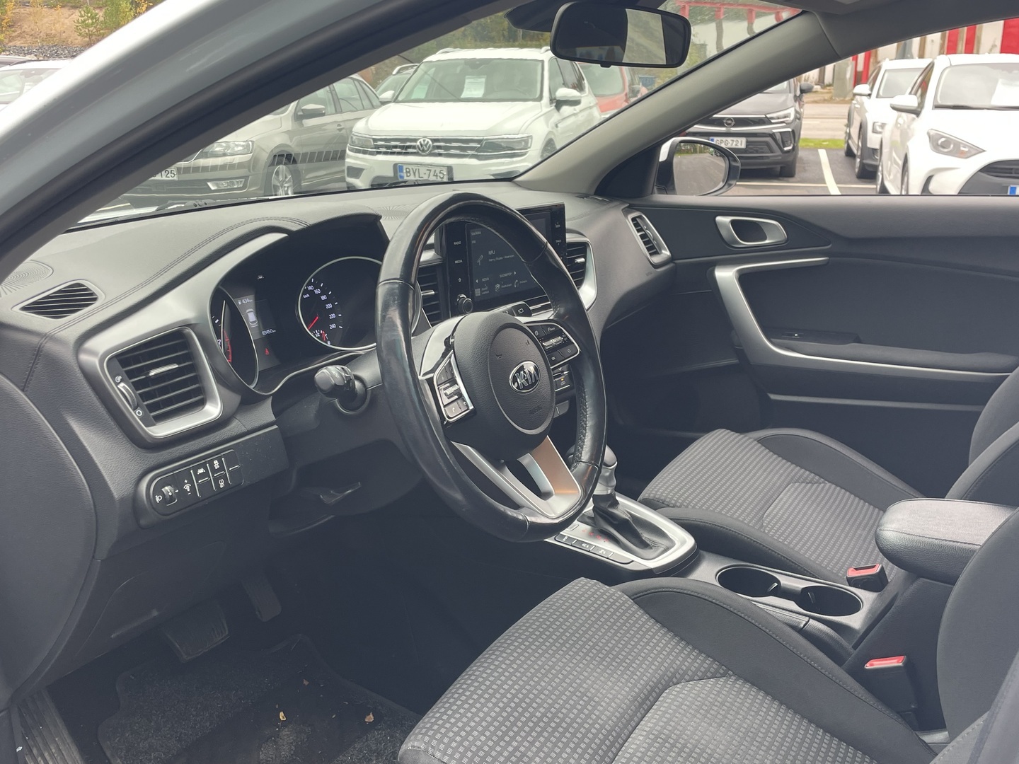 Kia Ceed 2020, photo 6/10