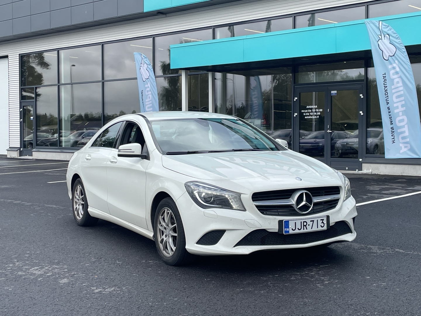 Auto Mercedes-Benz CLA