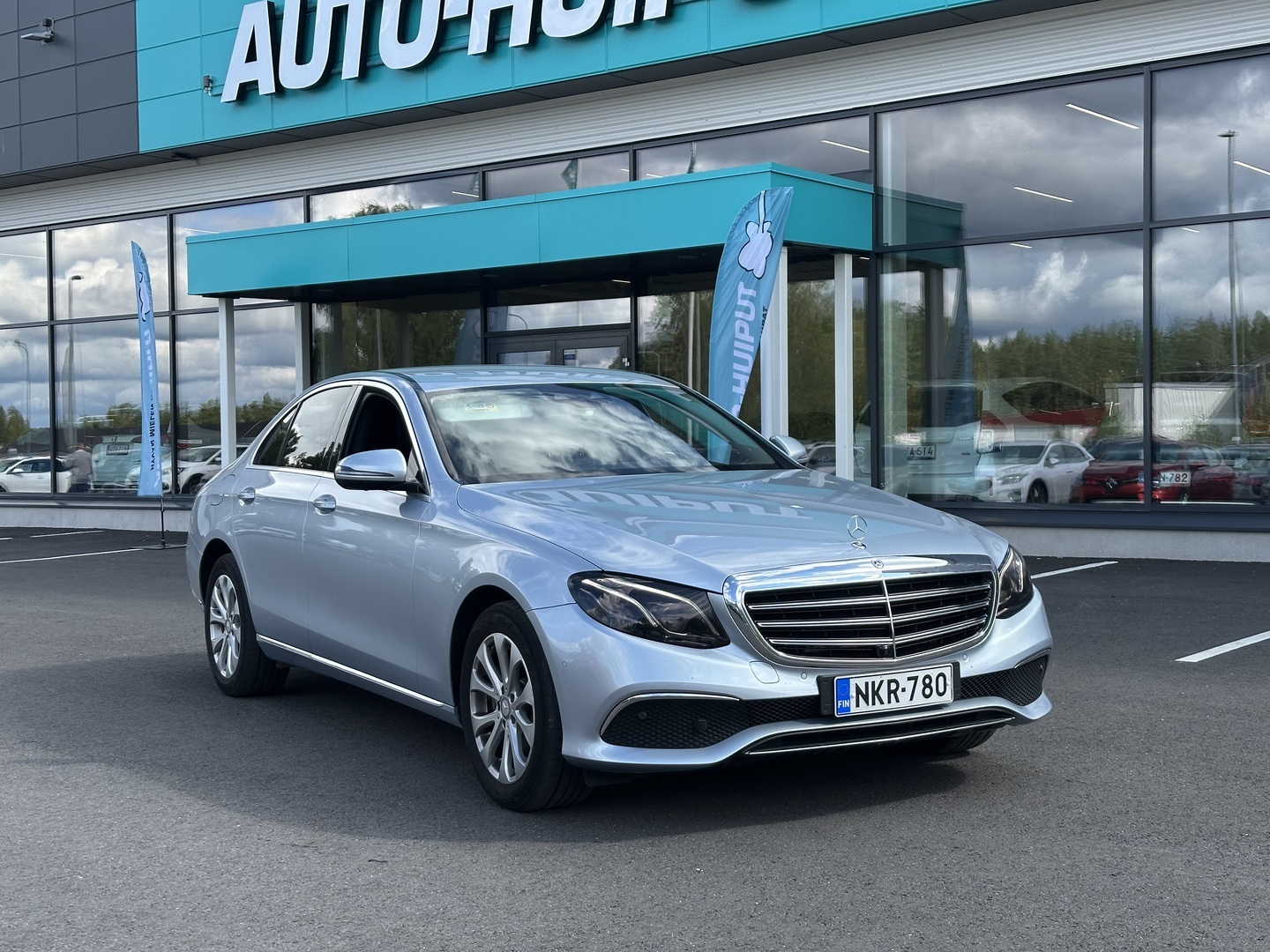Auto Mercedes-Benz E