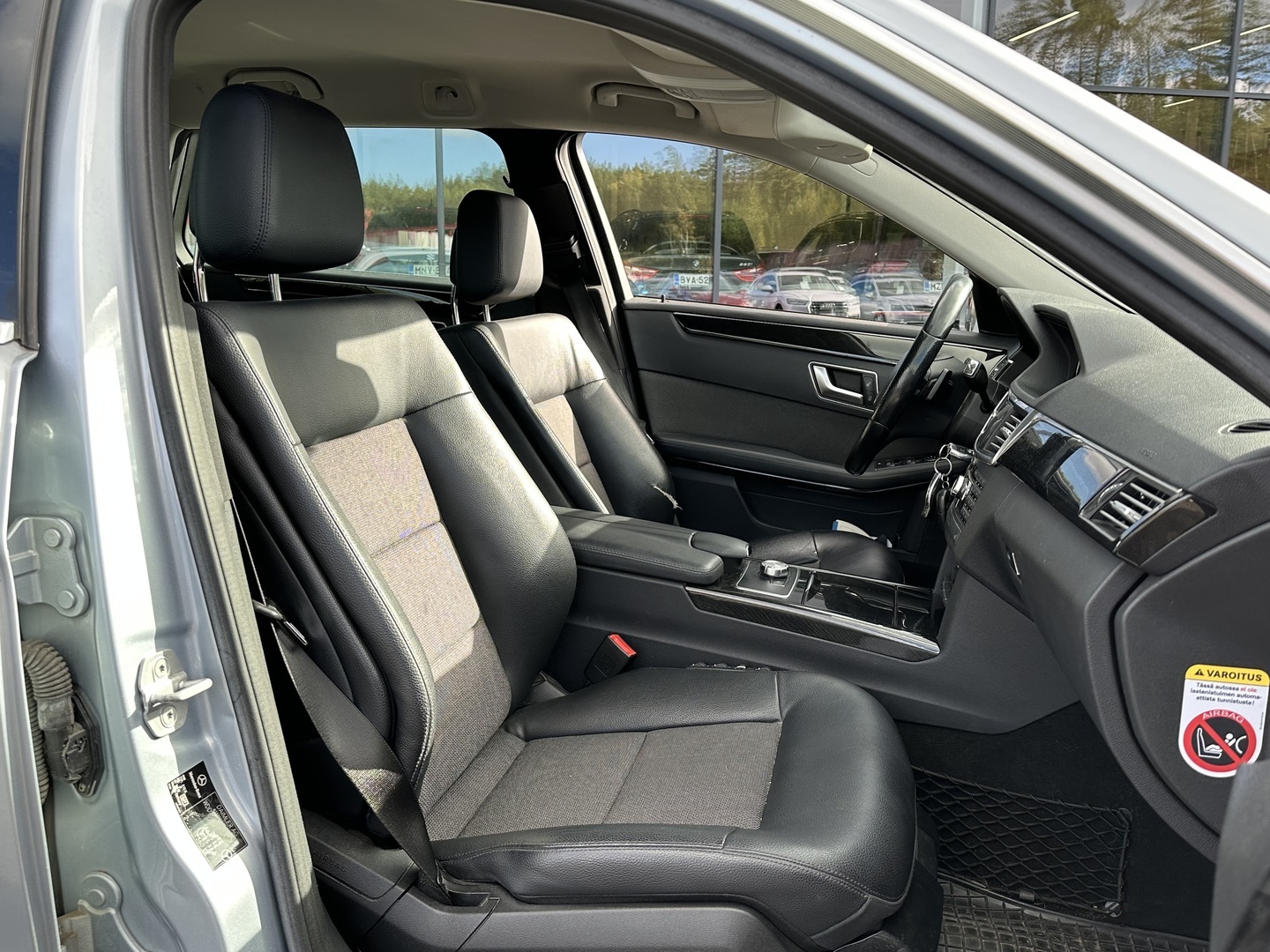 Mercedes-Benz E 2013, photo 5/11