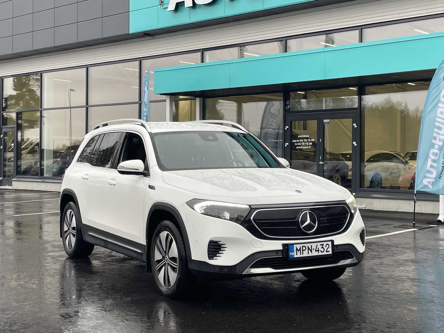 Auto Mercedes-Benz EQB