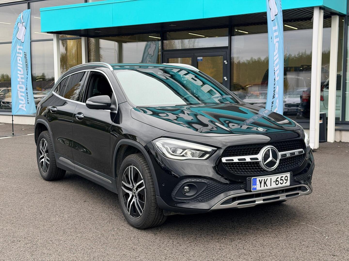 Auto Mercedes-Benz GLA