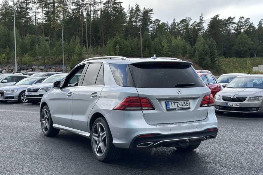 Mercedes-Benz GLE 2016, kuva 2/17