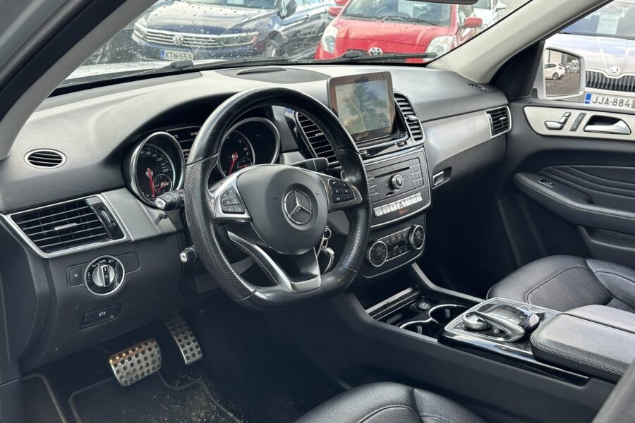 Mercedes-Benz GLE 2016, kuva 4/17