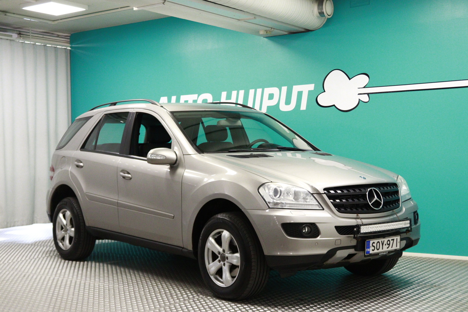 Mercedes-Benz - ML