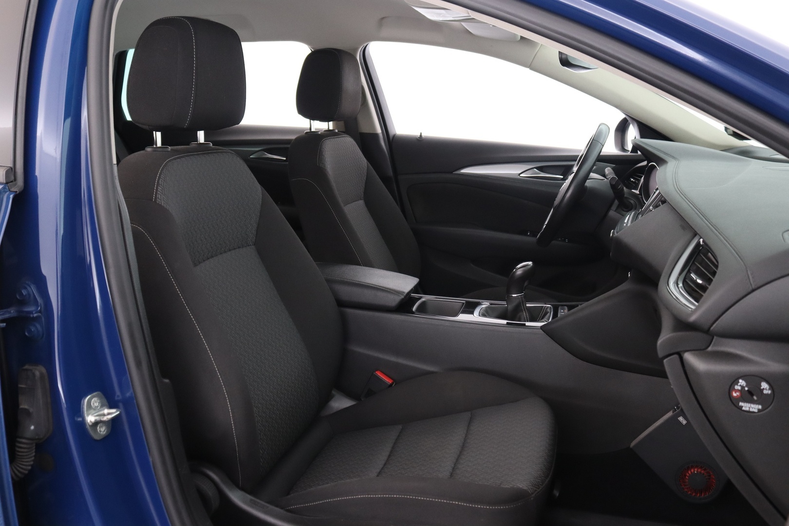 Opel Insignia 2019, kuva 7/21