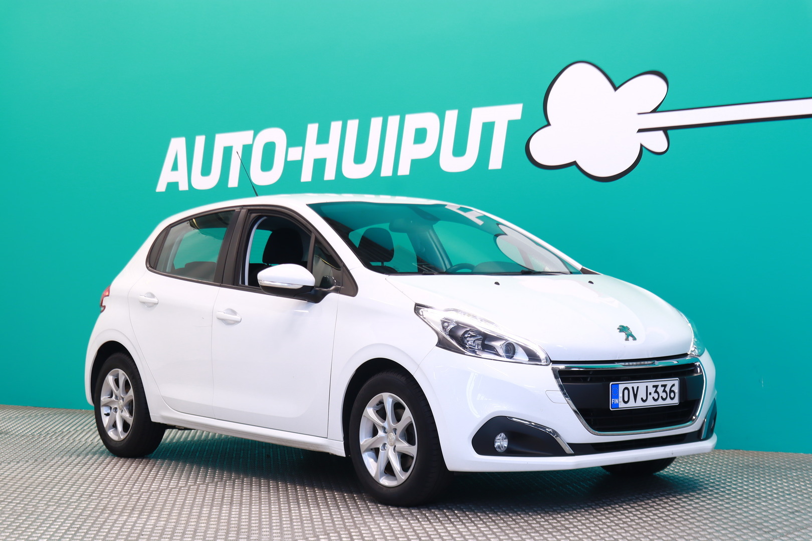 Peugeot - 208