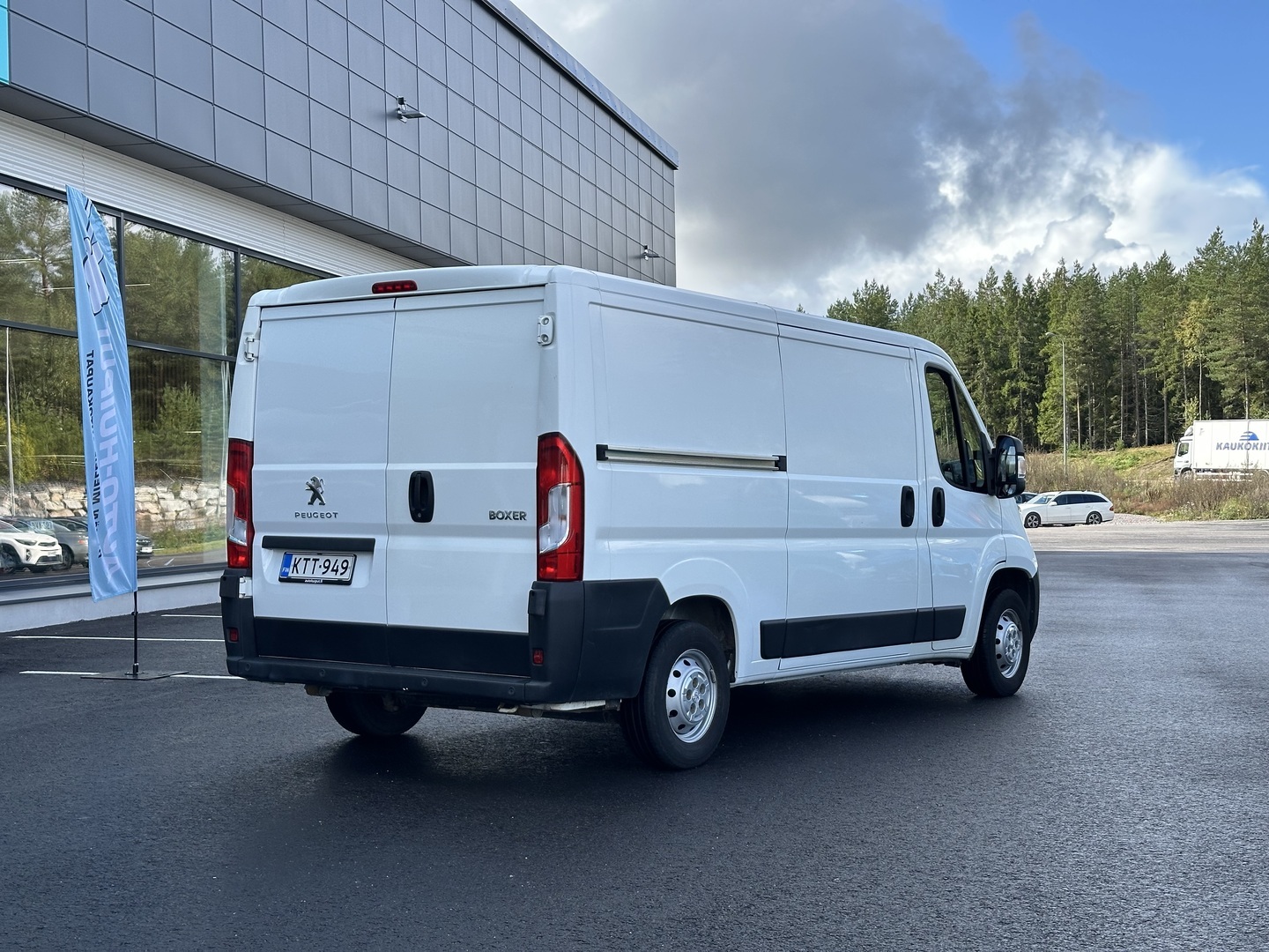 Peugeot Boxer L2H1 335 BlueHDi 120 S&S 2020, kuva 2/19