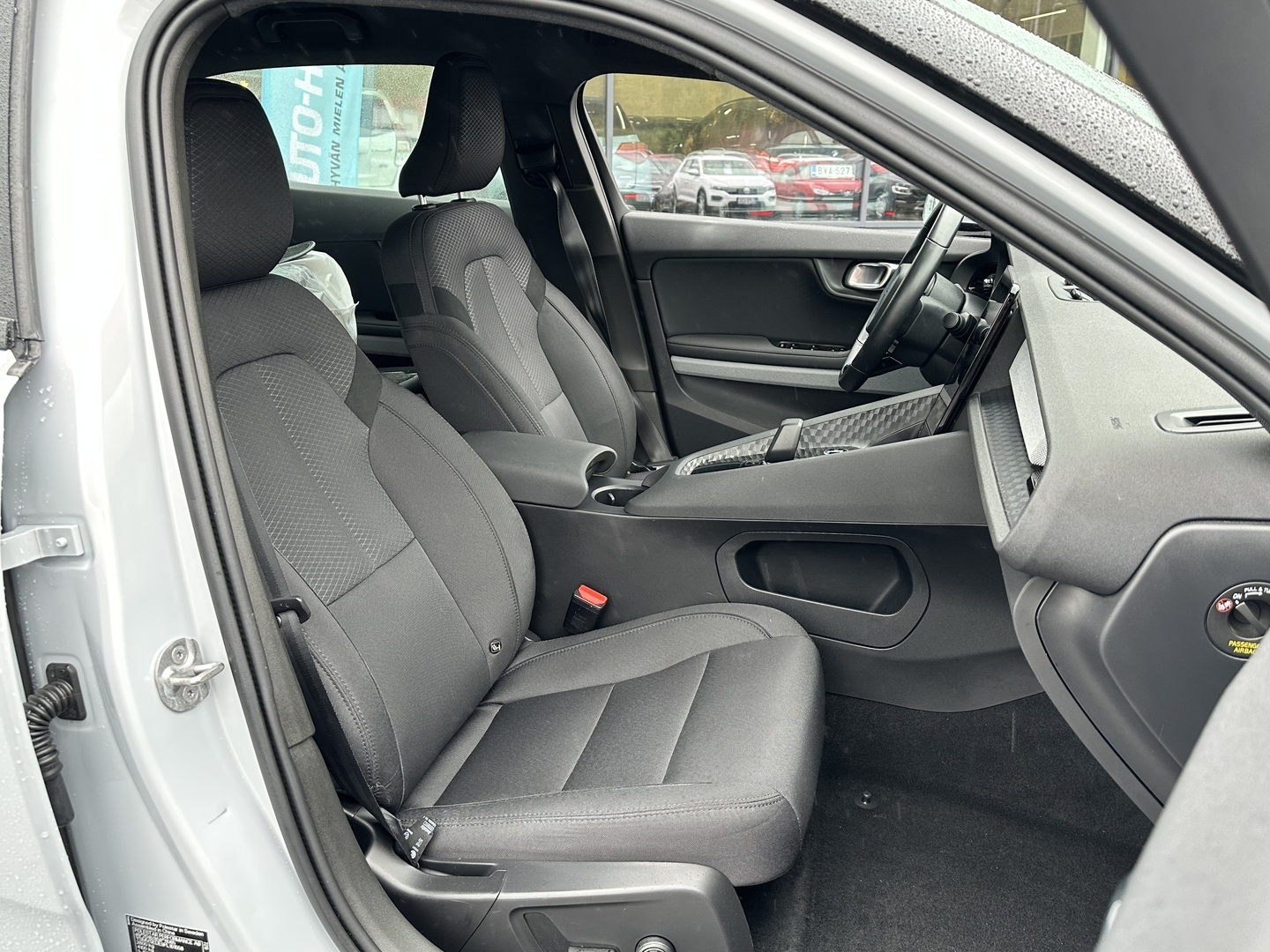 Polestar 2 2023, kuva 5/12