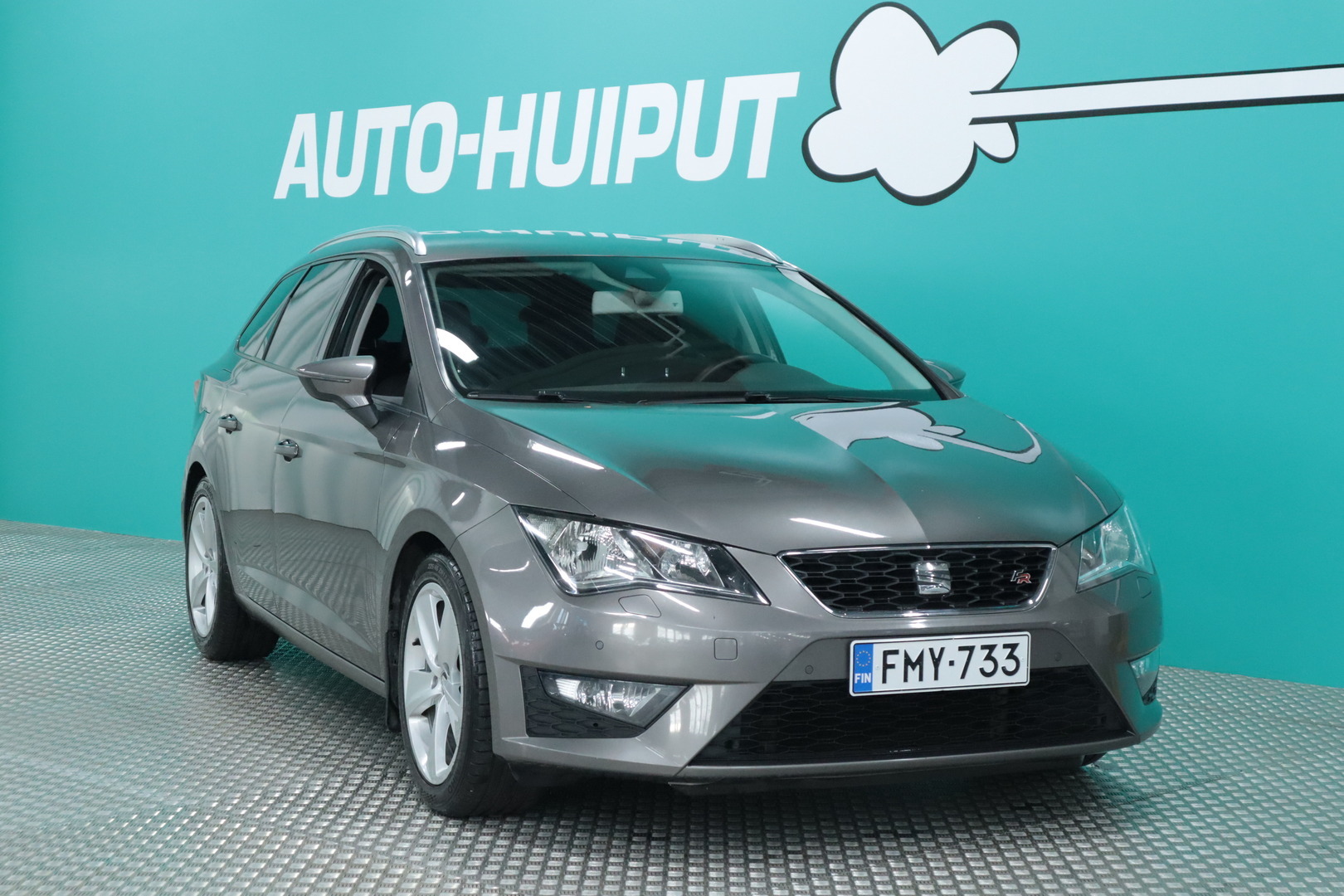 Seat - LEON ST