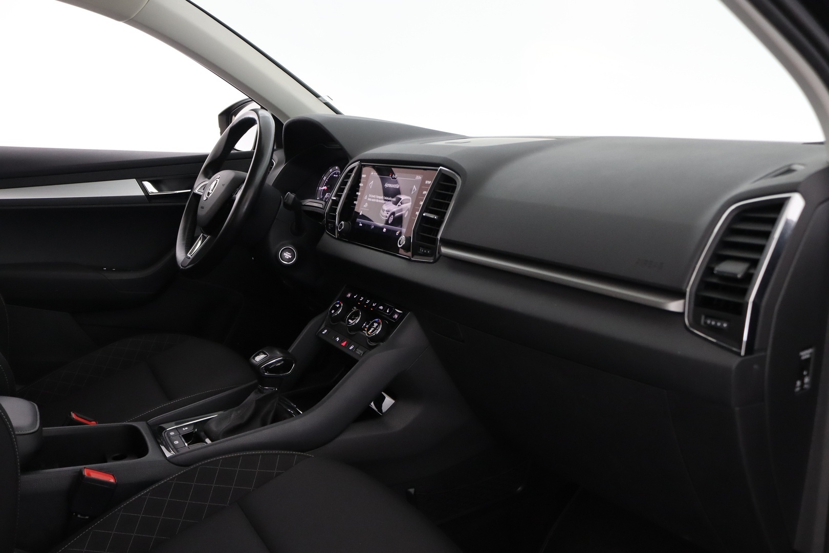 Skoda Karoq 2019, kuva 6/25