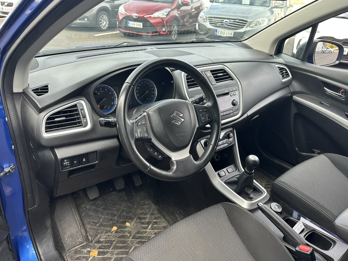 Suzuki SX4 S-Cross 1,6 VVT 4WD GL+ 5MT 2014, photo 6/9