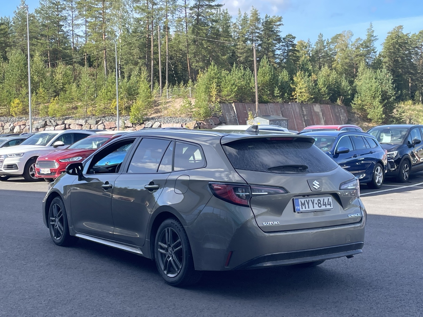 Suzuki Swace 1,8 HYBRID 2WD GL+ CVT-aut 2022, kuva 3/15