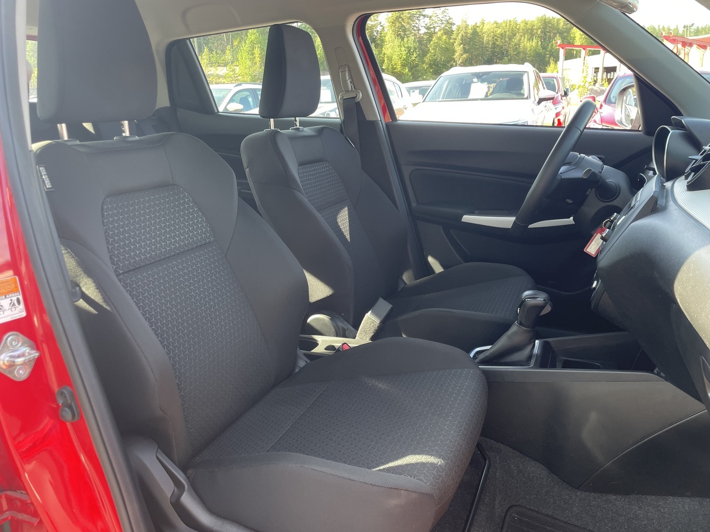 Suzuki Swift 2023, kuva 6/15