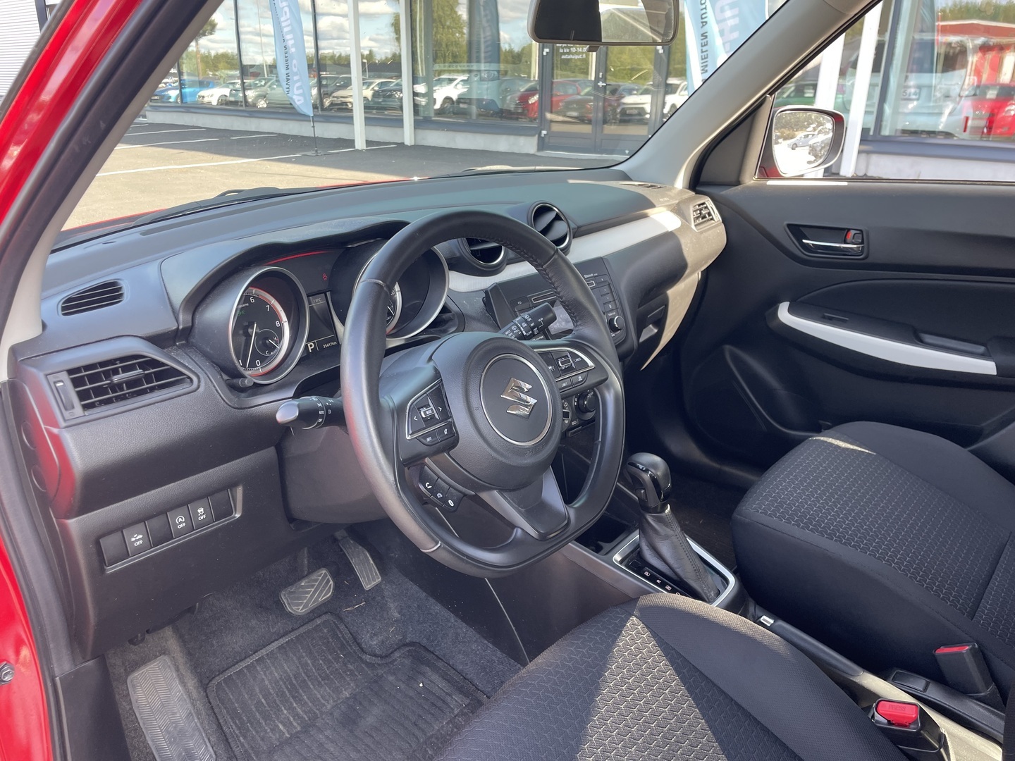Suzuki Swift 2023, kuva 7/15