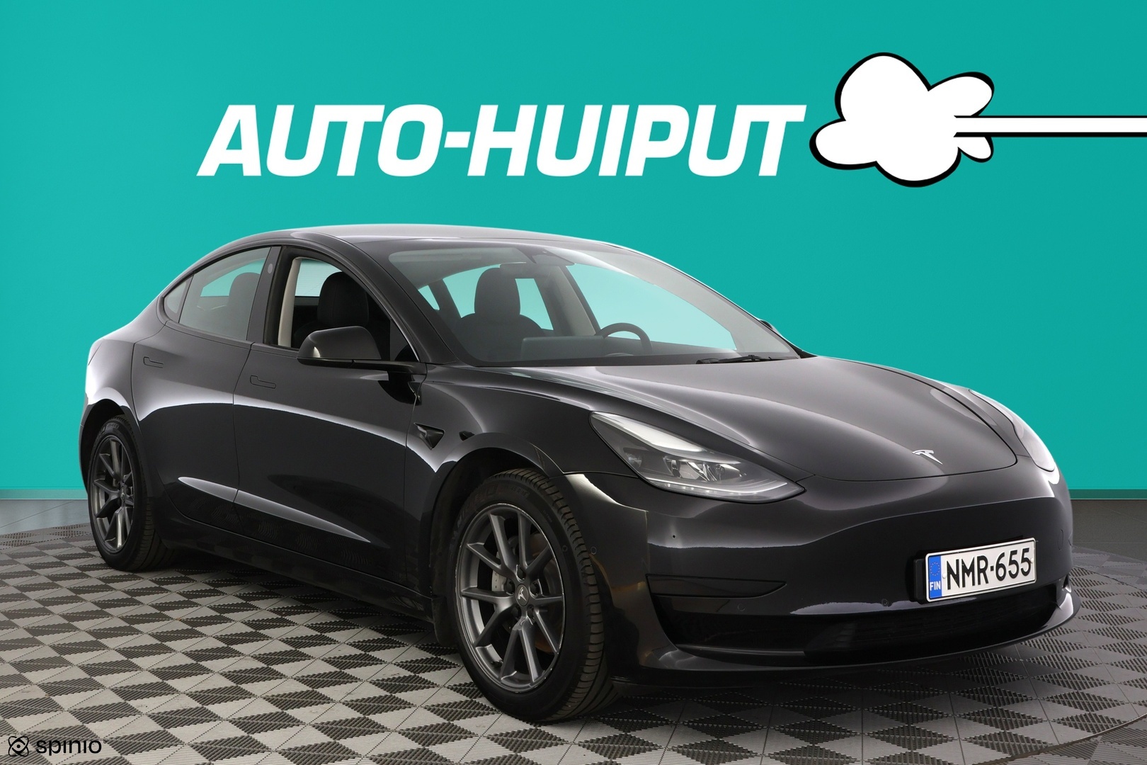 Auto Tesla Model 3