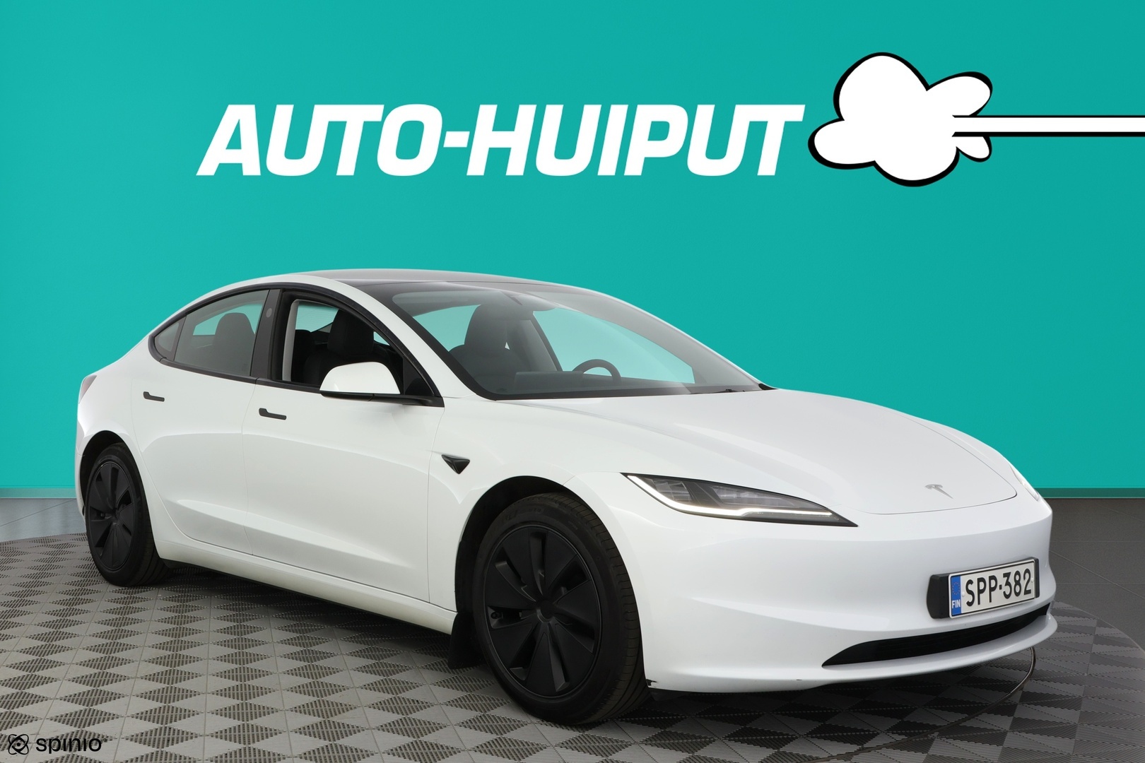 Auto Tesla Model 3