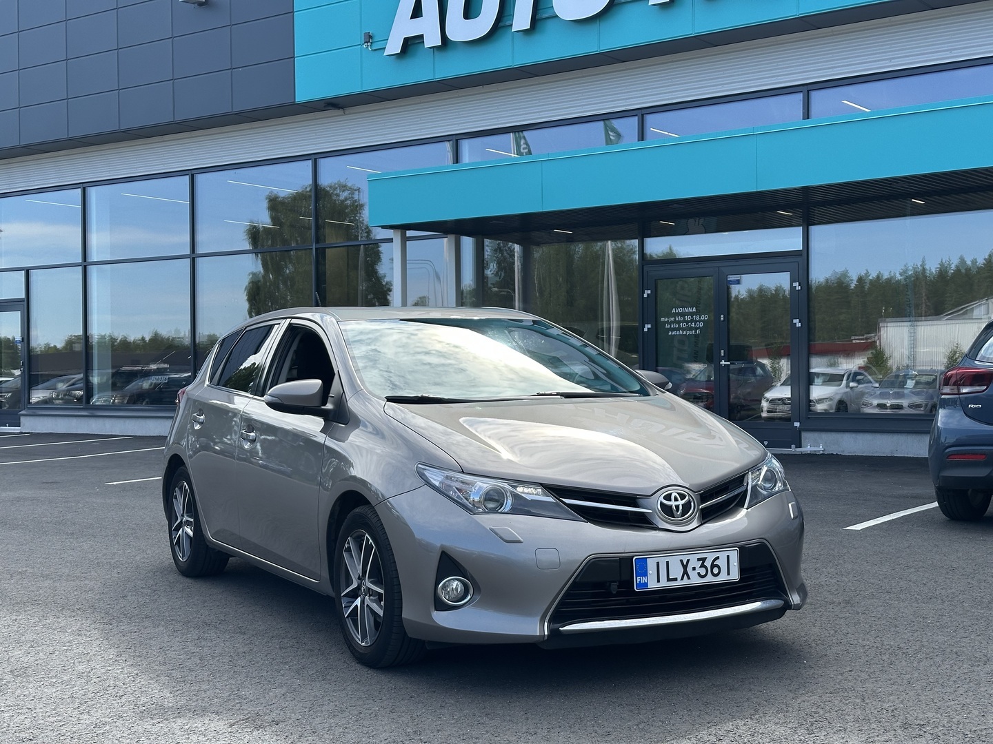 Auto Toyota Auris