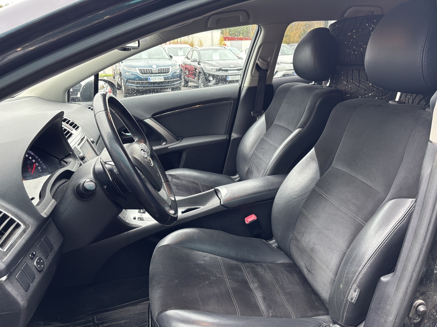 Toyota Avensis 2015, bild 4/6
