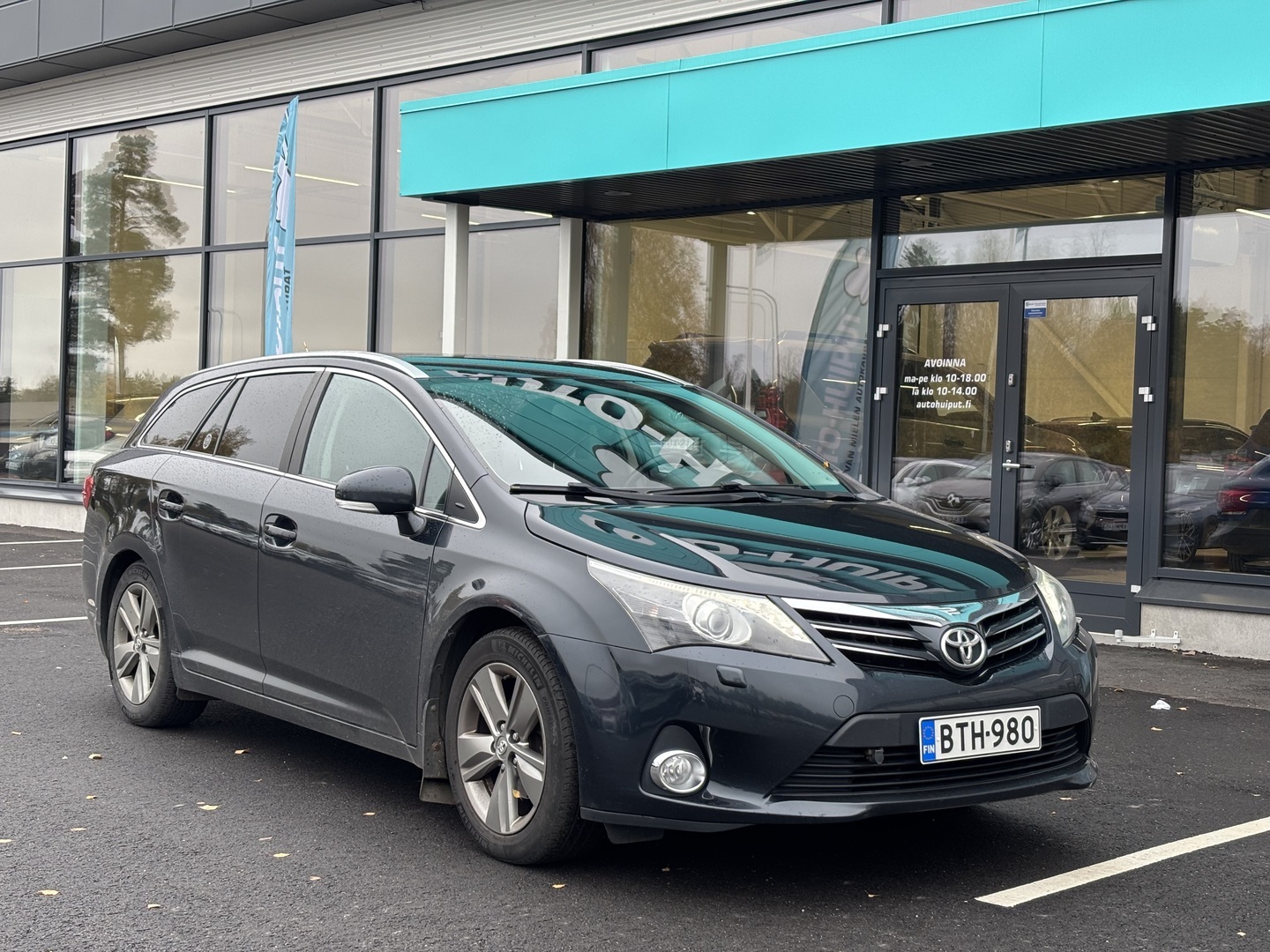 Auto Toyota Avensis