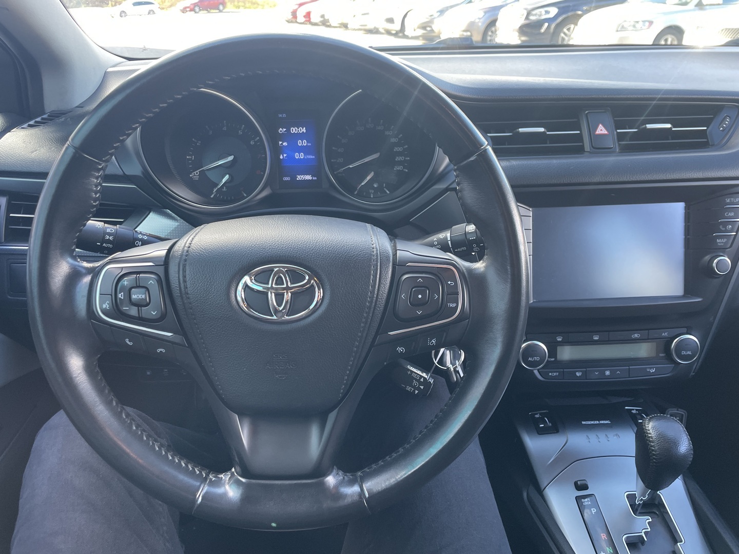 Toyota Avensis 2017, bild 6/11