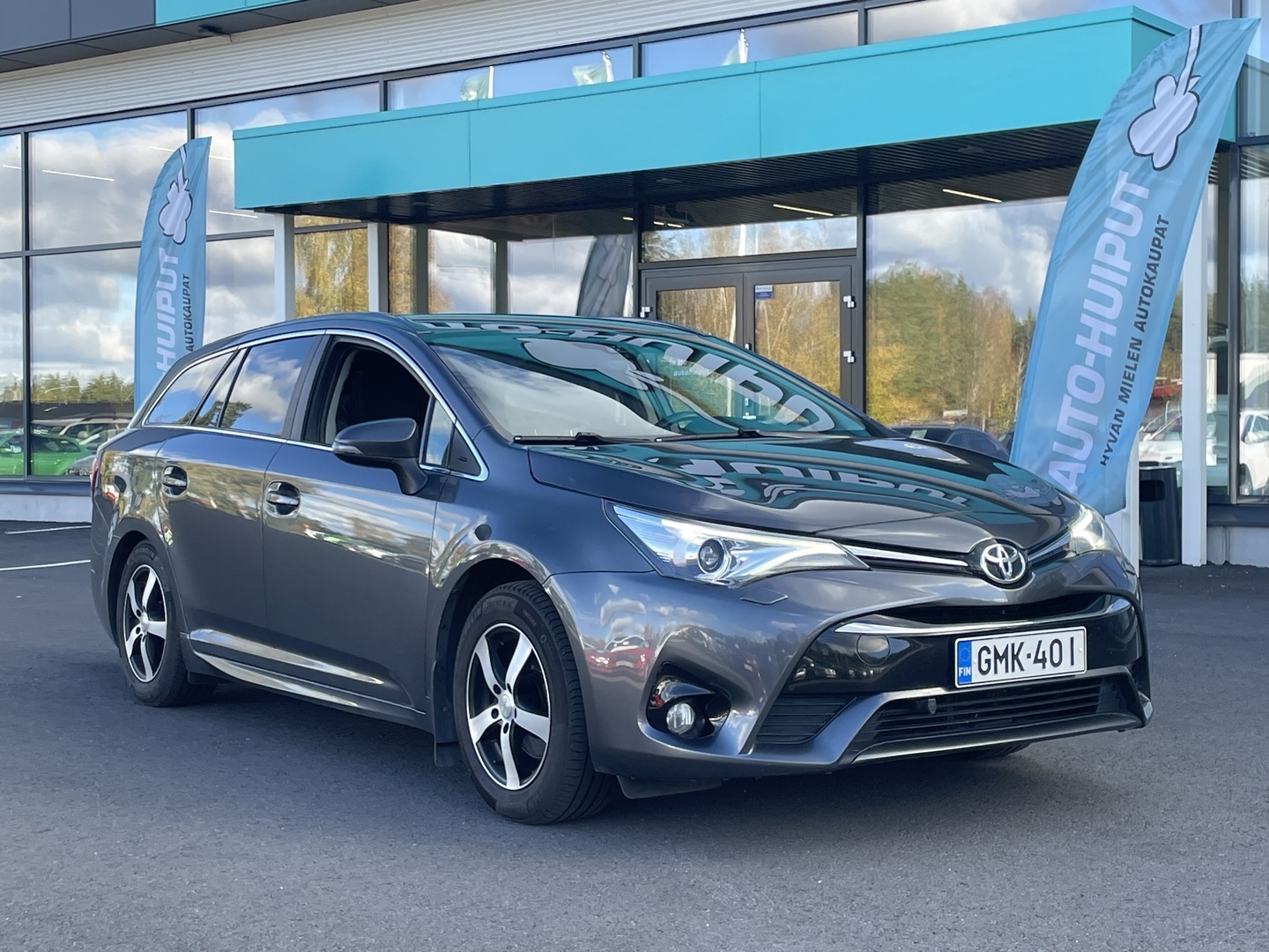 Auto Toyota Avensis