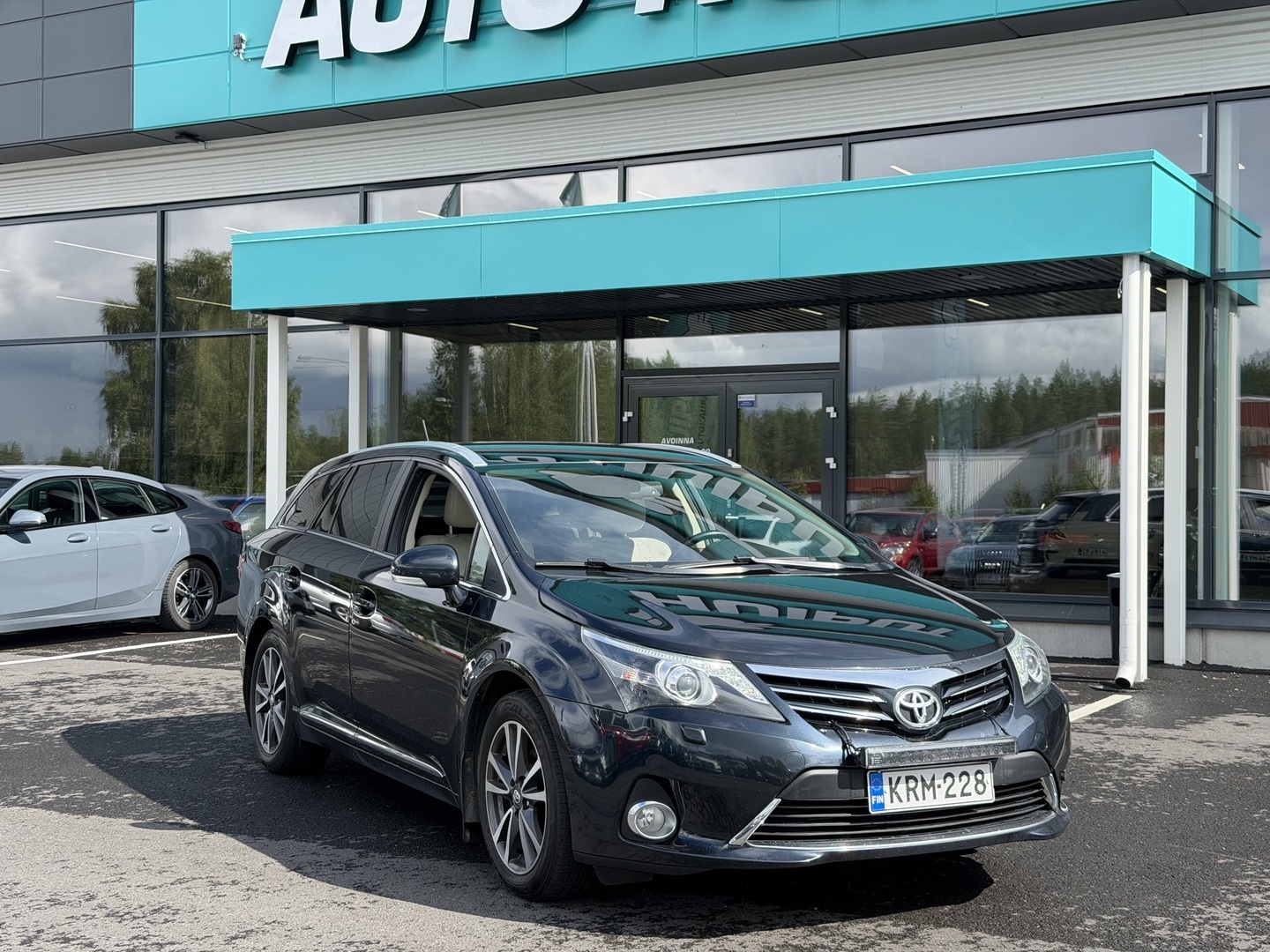 Auto Toyota Avensis