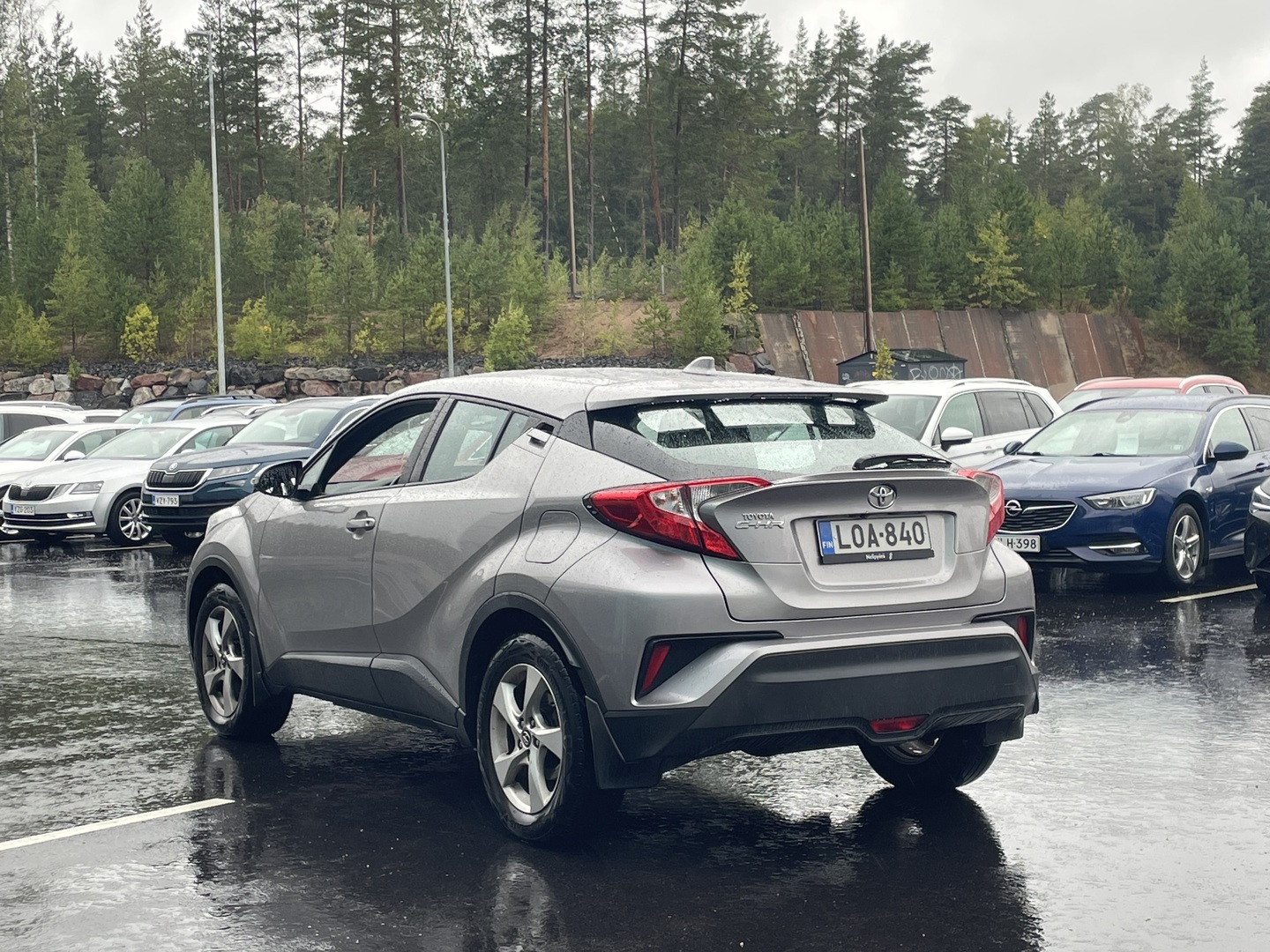Toyota C-HR 1,2 T Business 2018, kuva 3/14