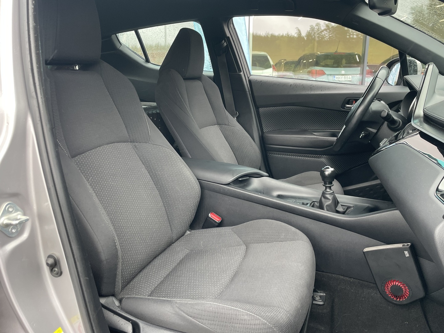 Toyota C-HR 1,2 T Business 2018, kuva 5/14