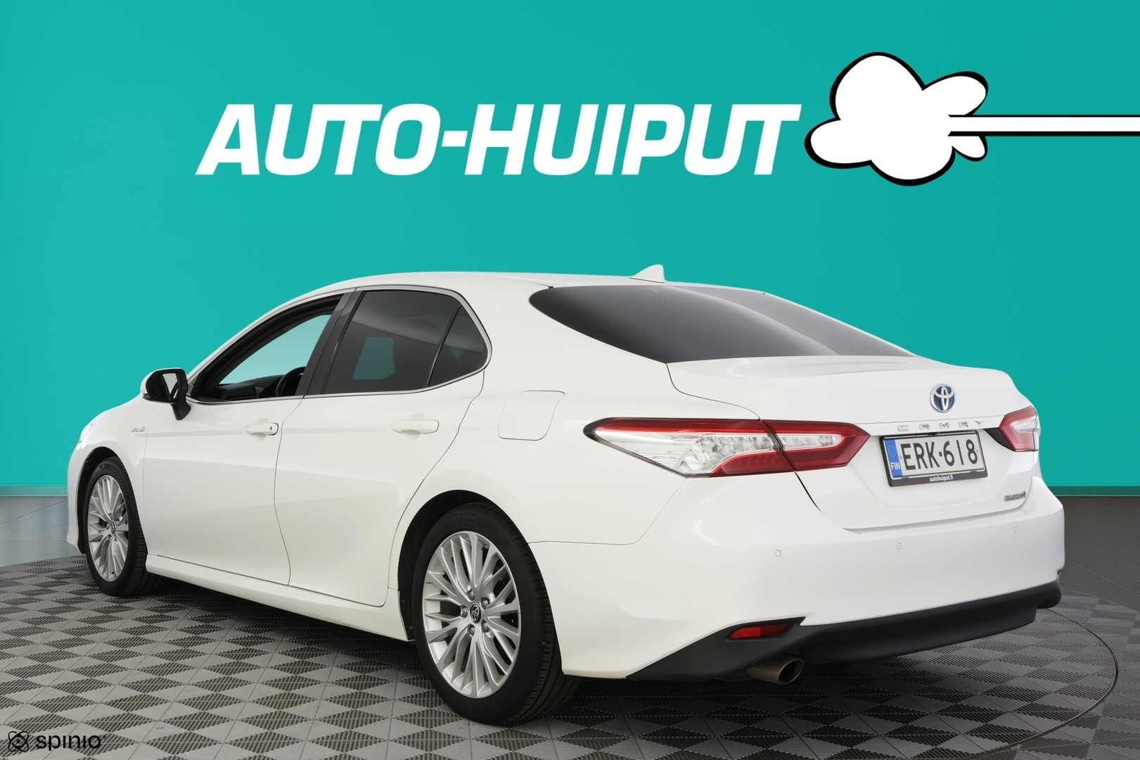 Toyota Camry 2,5 Hybrid Premium Business 2019, photo 4/28