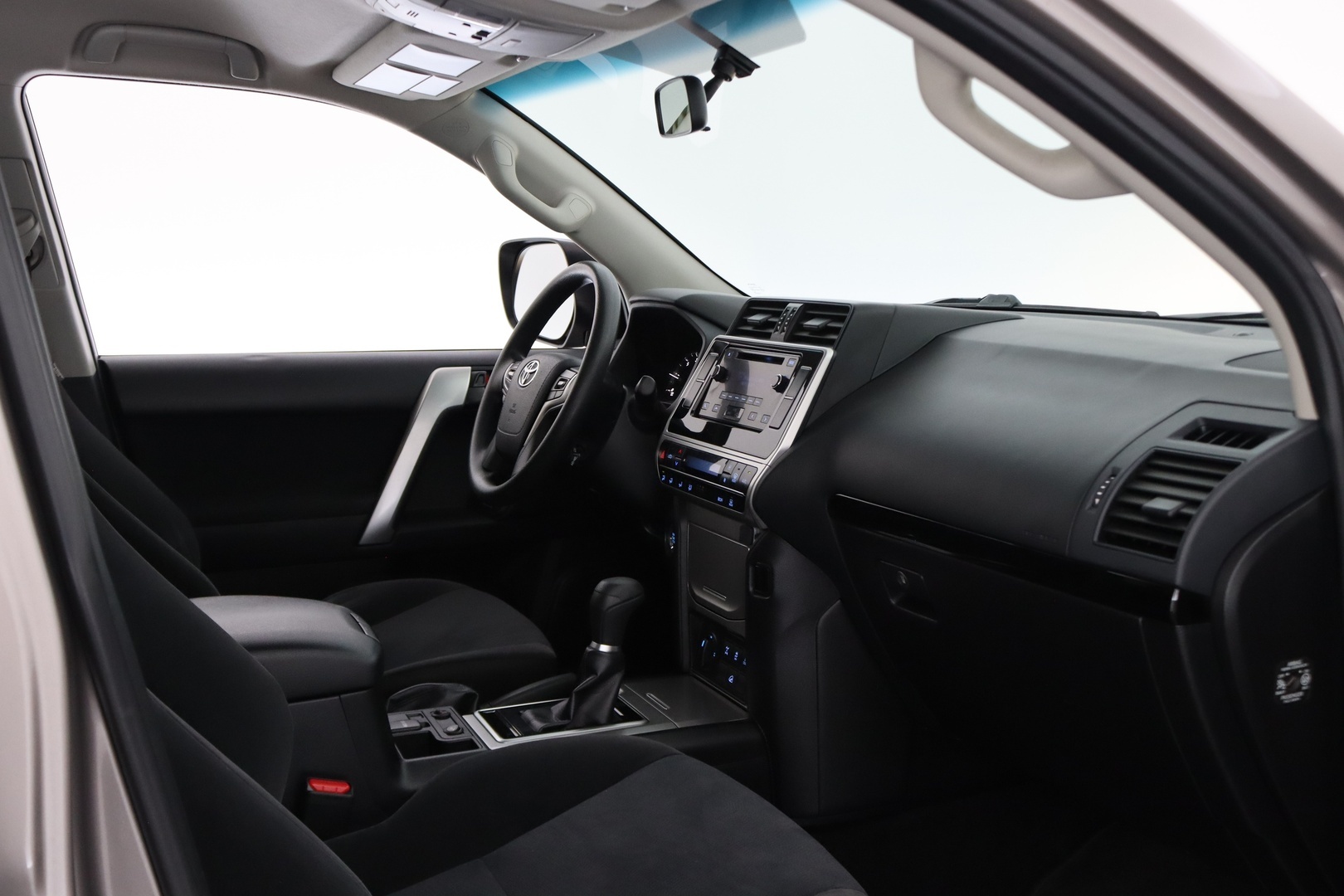 Toyota Land Cruiser 2019, kuva 7/25