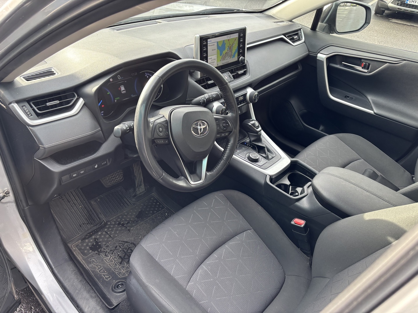 Toyota RAV4 2,5 Hybrid AWD-i Active 2019, kuva 4/6