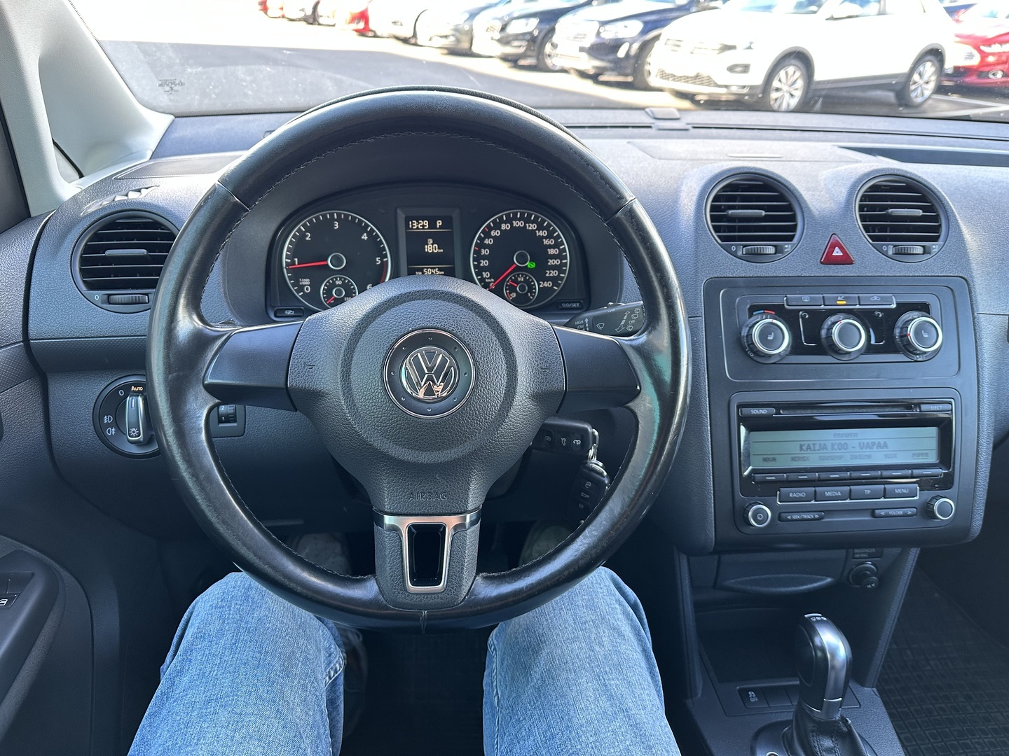 Volkswagen Caddy Maxi 2011, photo 7/10