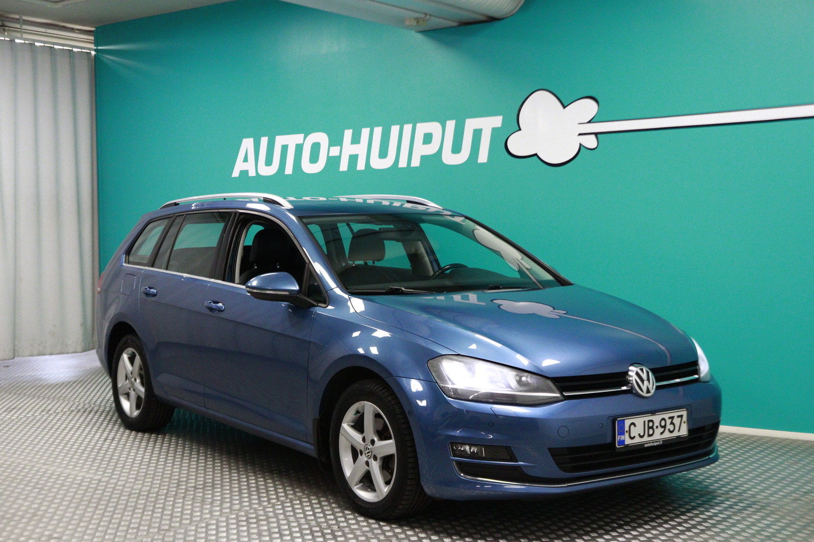 Volkswagen - Golf