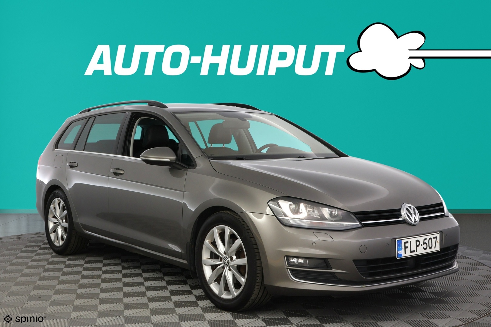 Auto Volkswagen Golf