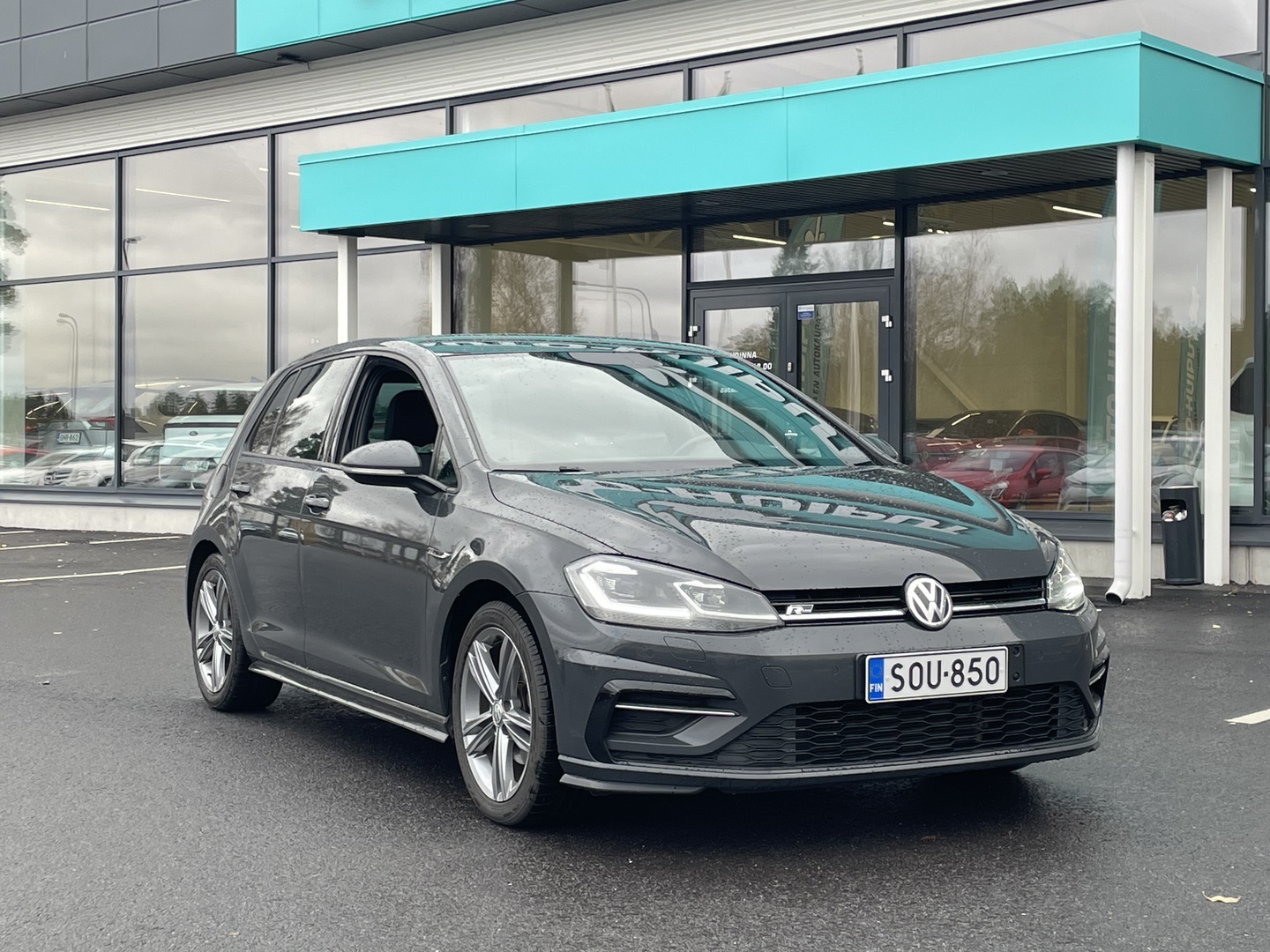 Auto Volkswagen Golf