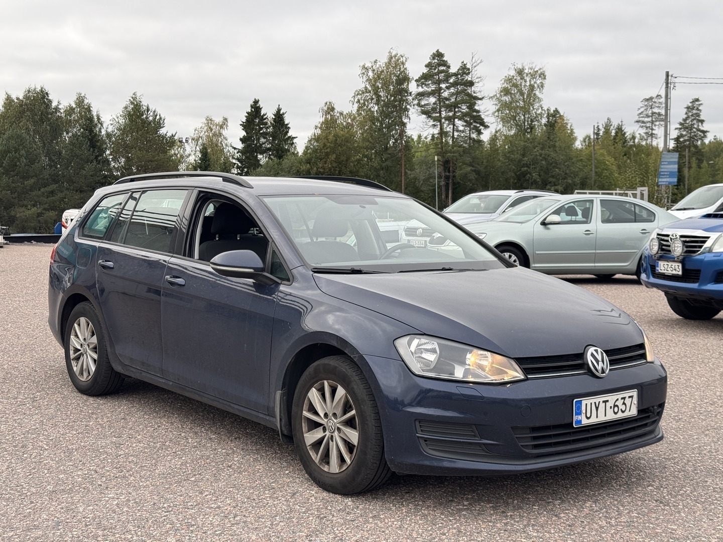 Volkswagen - Golf