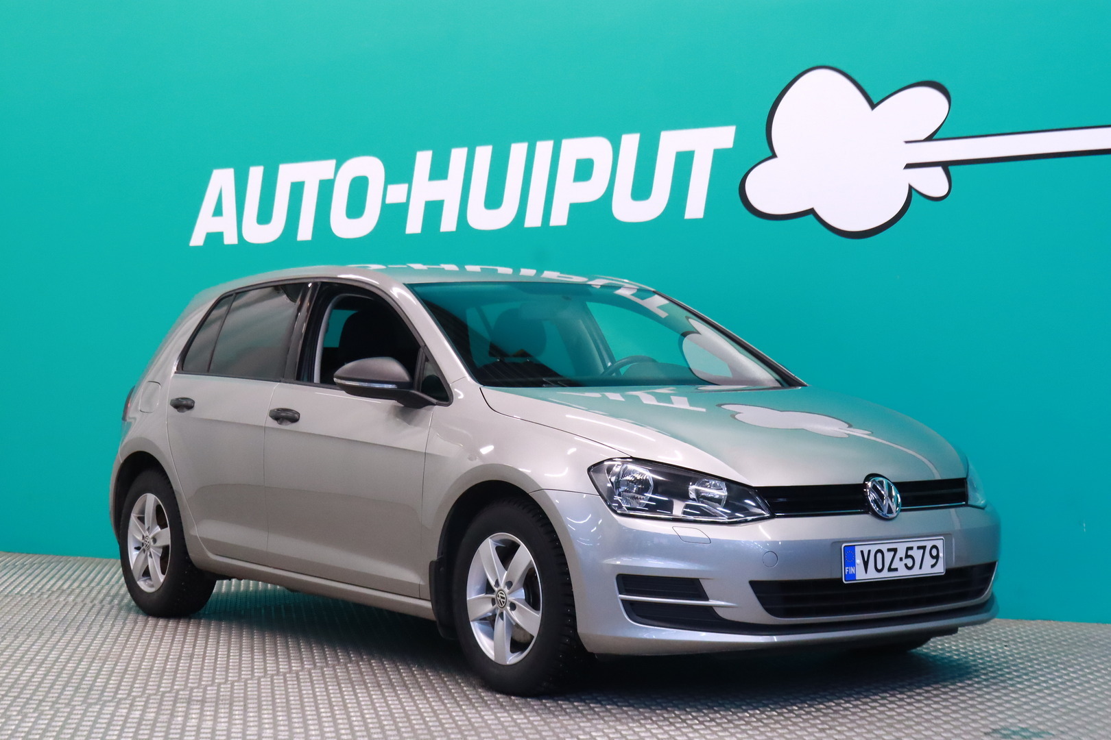 Volkswagen - Golf