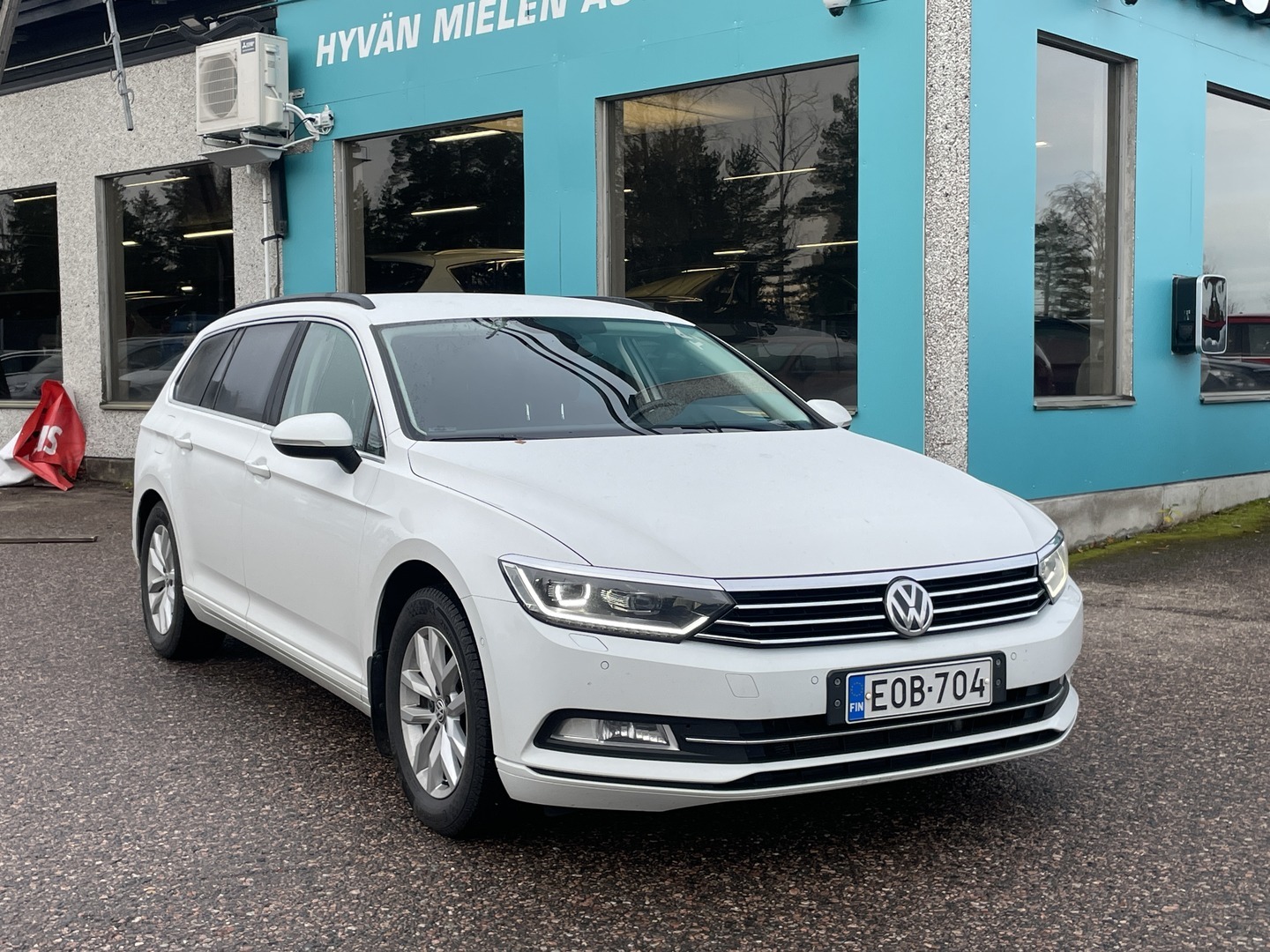 Volkswagen - Passat