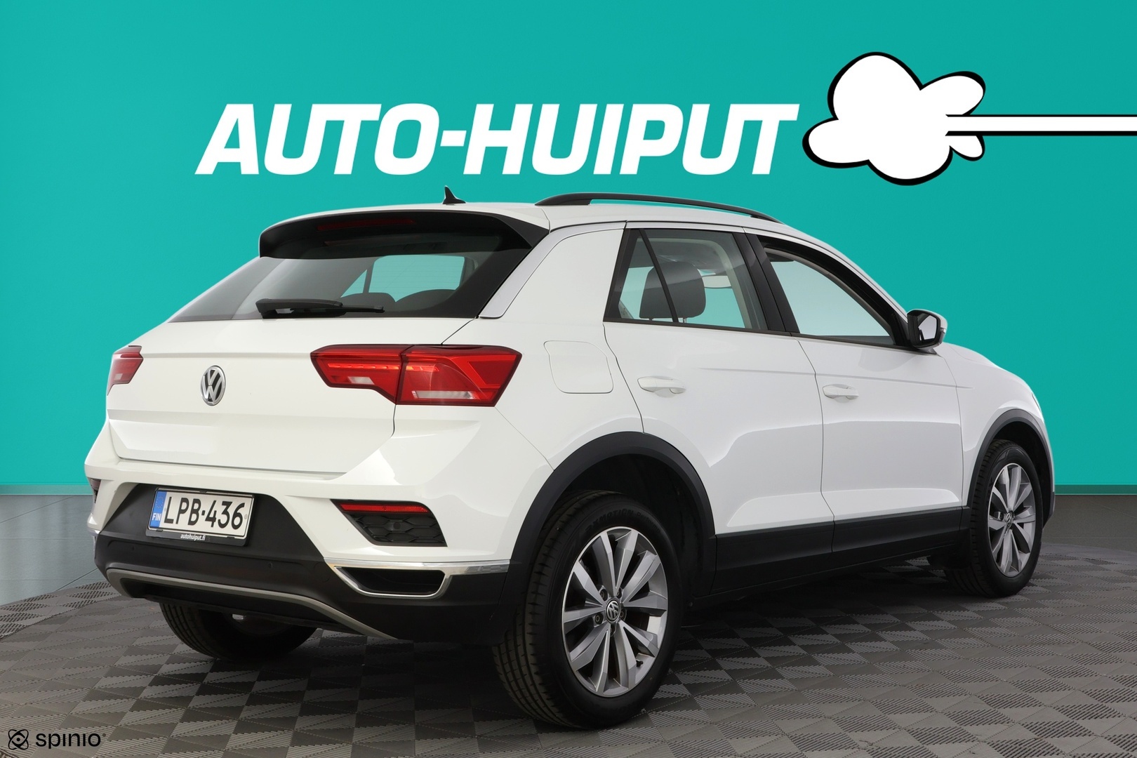 Volkswagen T-Roc Style 1,0 TSI 115 hv 2018, kuva 2/28