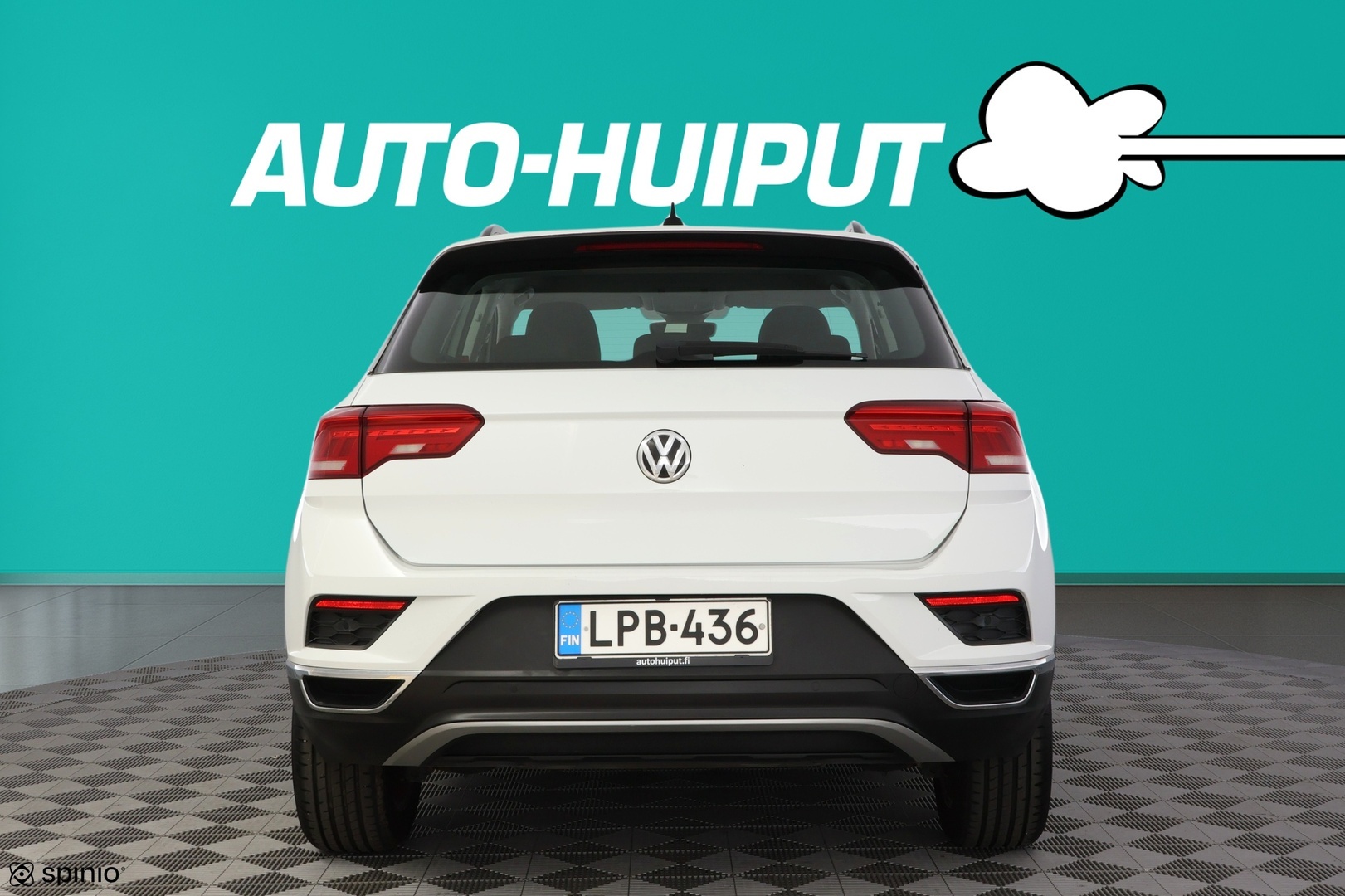 Volkswagen T-Roc Style 1,0 TSI 115 hv 2018, kuva 3/28