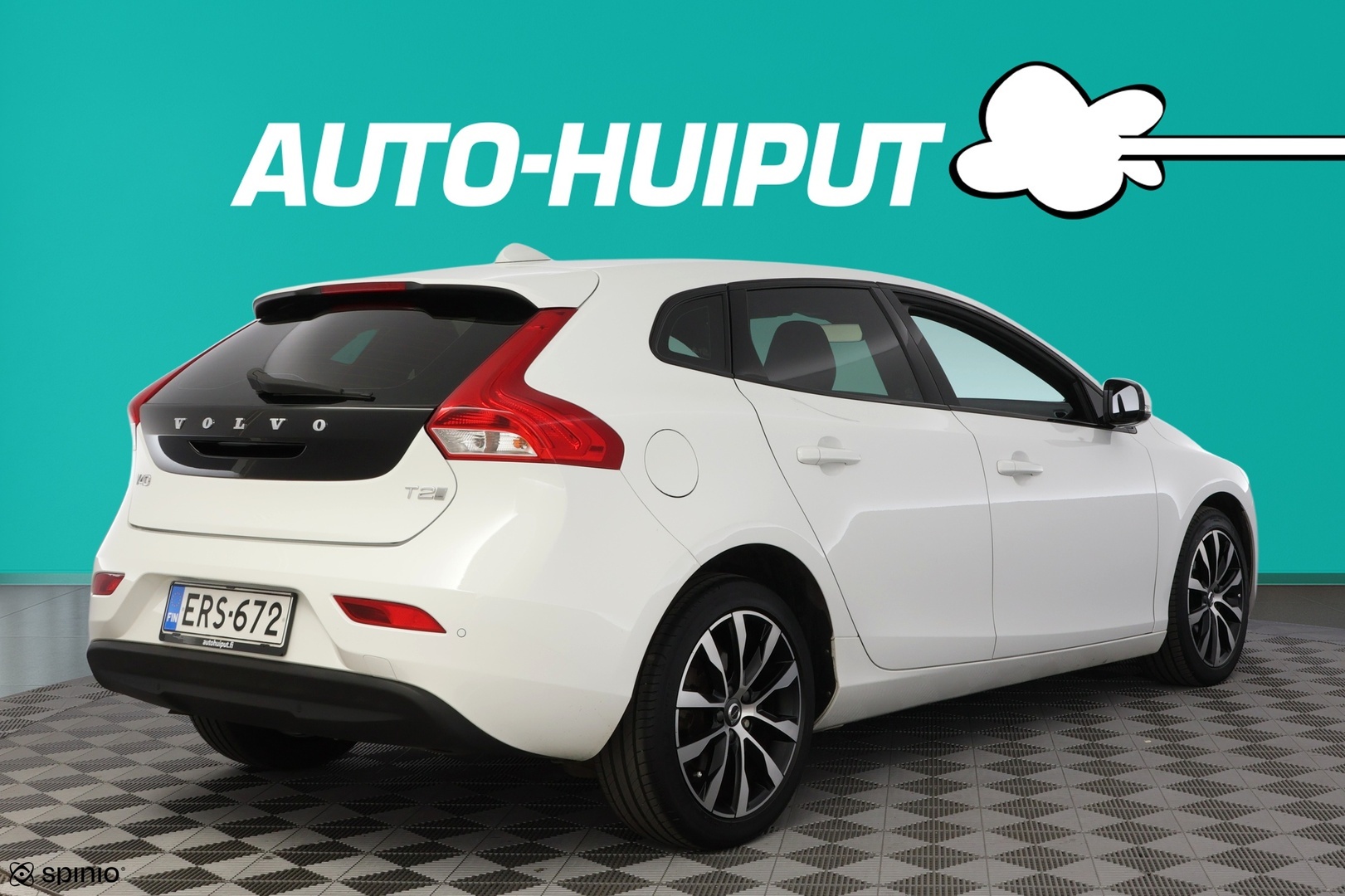 Volvo V40 2019, kuva 2/28