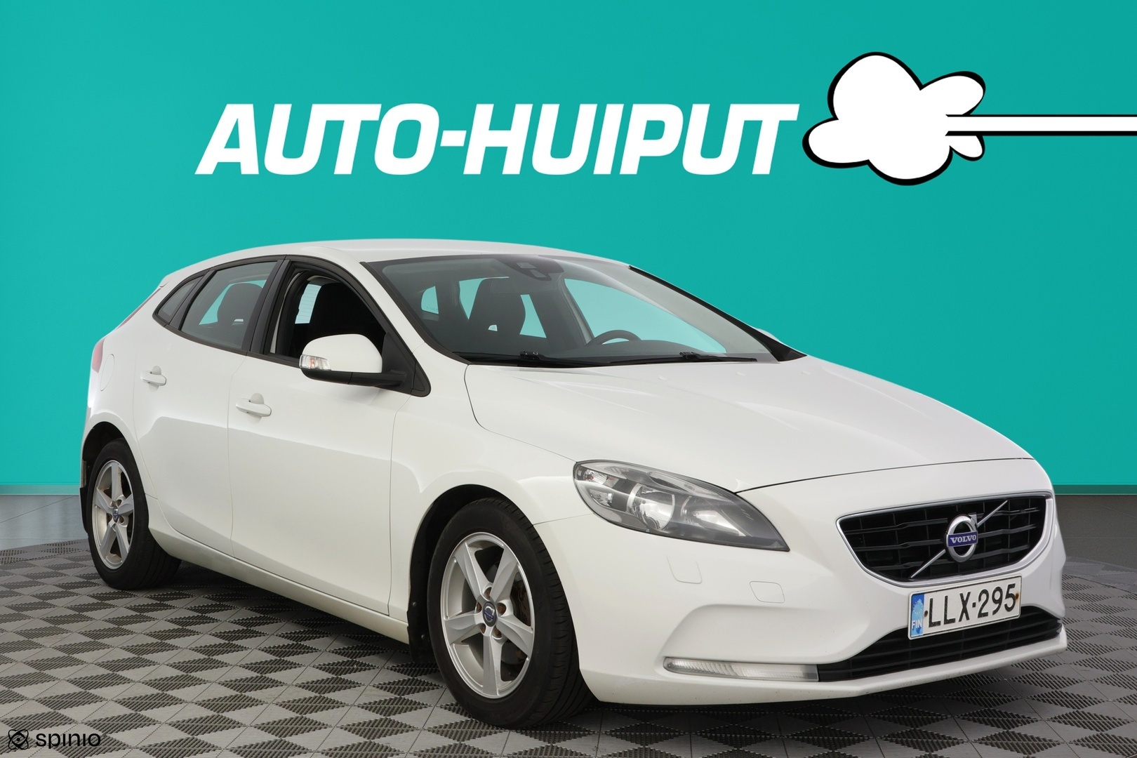 Auto Volvo V40